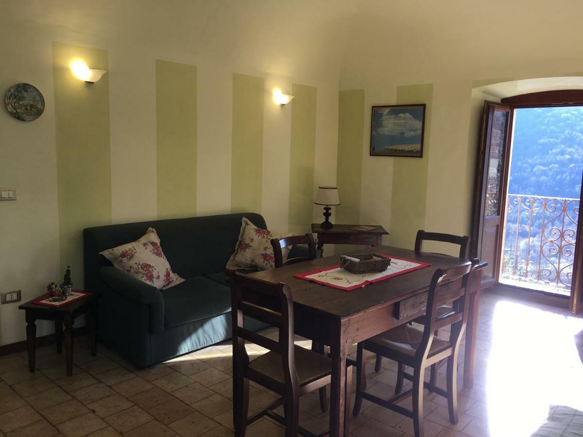 Regio Tratturo Villa Caporciano Eksteriør billede